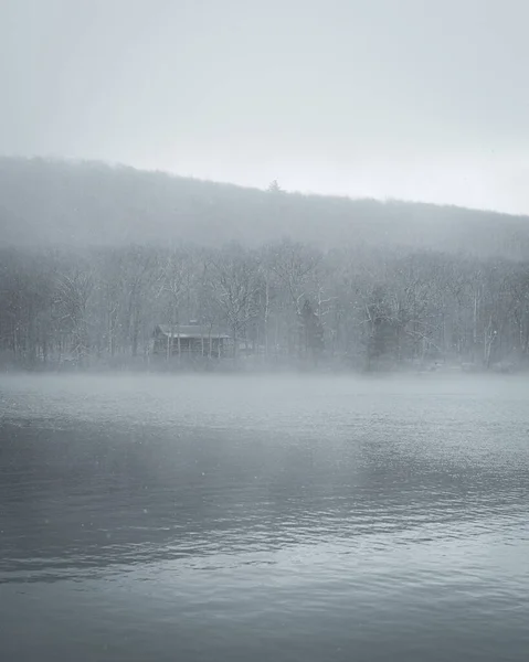 Nebel Und Schnee Steeny Kill Lake High Point State Park — Stockfoto
