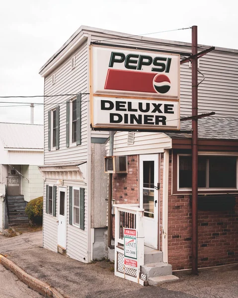 Značka Deluxe Diner Rumfordu Maine — Stock fotografie