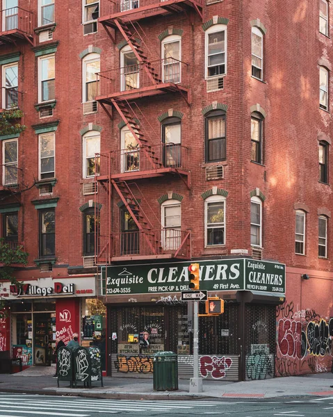 Takarító East Village Ben Manhattanben New Yorkban — Stock Fotó