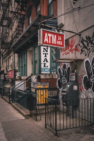 Hour Atm Sign Lower East Side Manhattan New York — Stock Photo, Image