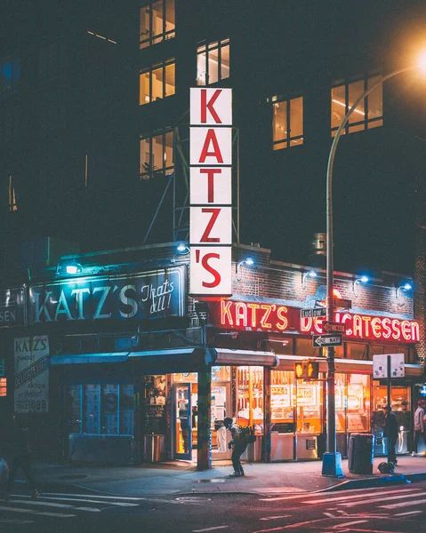 Gece Katzs Şarküterisi Aşağı Doğu Yakası Manhattan New York — Stok fotoğraf