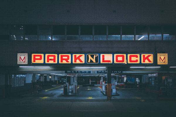 Park Lock Sign Midtown Manhattan New York City — Stock Photo, Image