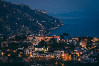 Ravello 'nun manzarası, Amalfi Sahili, Campania, İtalya