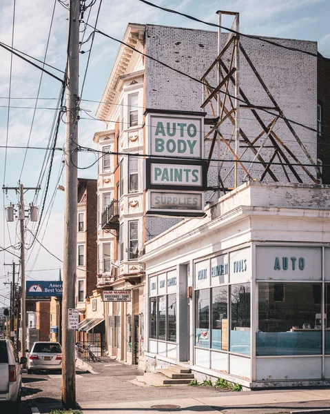 Gammal Byggnad Med Bilskylt Schenectady New York — Stockfoto