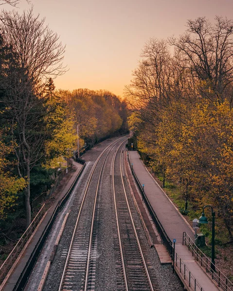 Metro North Tågspår Vid Solnedgången Beacon New York — Stockfoto