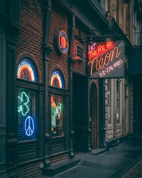 Let Neon Sign Tribeca Manhattan New York — Stock Photo, Image