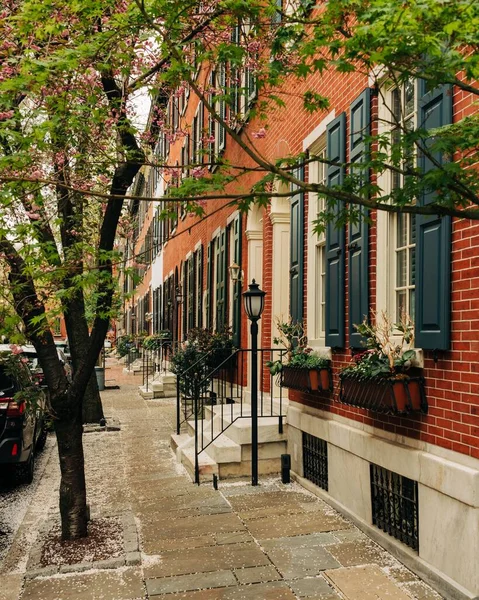 Philadelphia Pennsylvania Filtre Meydanı Yakınlarında Bahar Renkleri Tuğlalı Evler — Stok fotoğraf