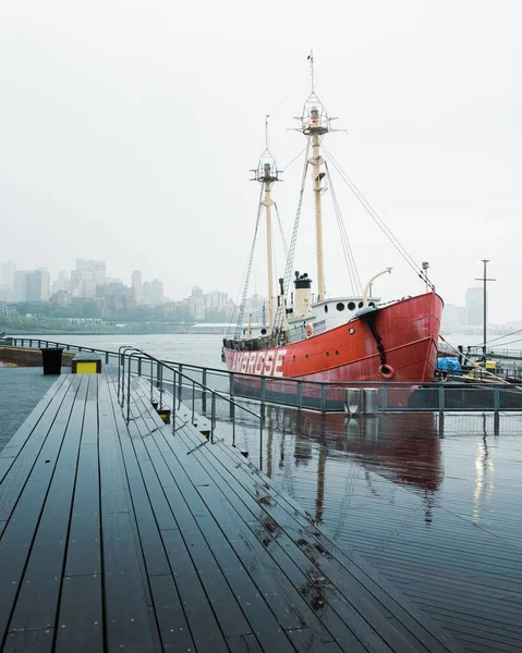 Lightship Ambrose South Street Kikötőben Manhattanben New Yorkban — Stock Fotó