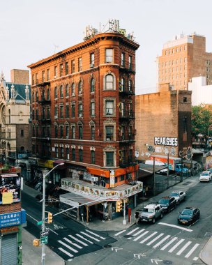 Manhattan Köprüsü, New York 'tan Aşağı Doğu Yakası manzarası
