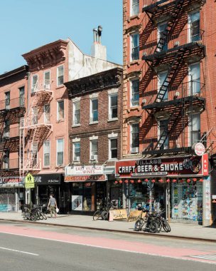 İşletmeler 1. Cadde 'de East Village, Manhattan, New York