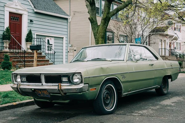 Ein Oldtimer Parkt Vor Einem Haus Elizabeth New Jersey — Stockfoto