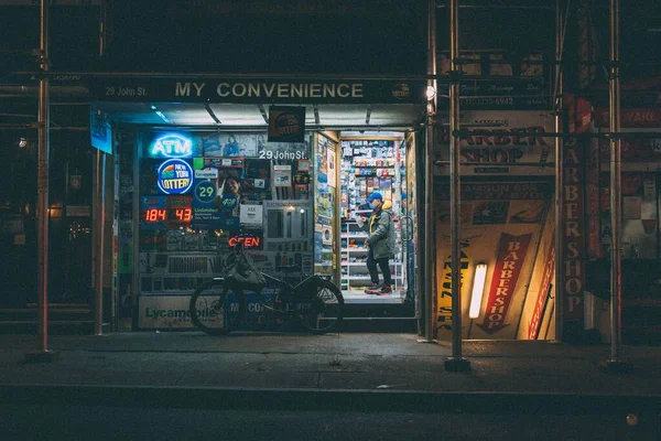 Loja Conveniência Noite Distrito Financeiro Nova Iorque — Fotografia de Stock