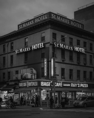 St. Marks Oteli, gece, East Village, Manhattan, New York