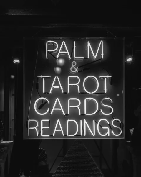 Palm Tarot Tarjetas Lecturas Letrero Neón Soho Manhattan Ciudad Nueva — Foto de Stock
