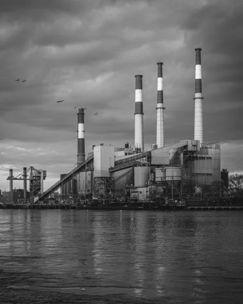 View Van Ravenswood Generating Station Van Roosevelt Island New York — Stockfoto