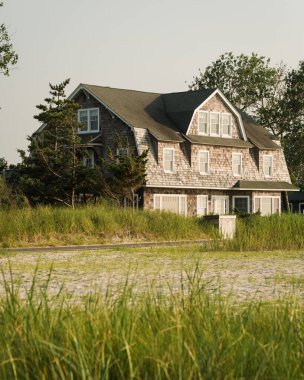 Saltaire, Fire Island, New York 'taki otlar ve ev