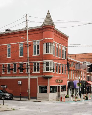 Rutland, Vermont 'taki kırmızı tarihi bina