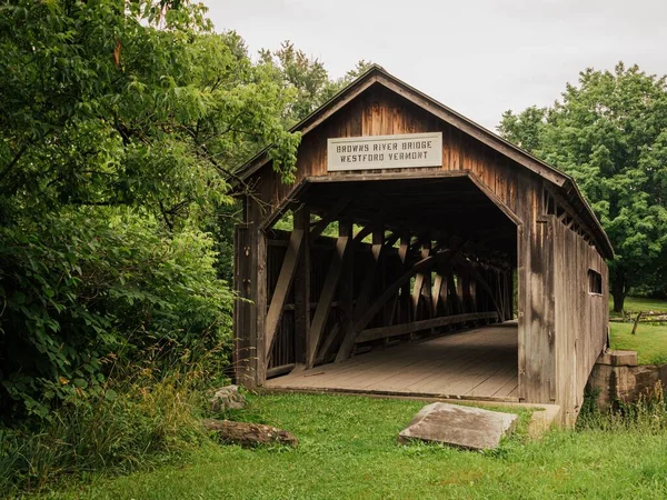 Browns River Covered Bridge Westford Vermont — Stockfoto