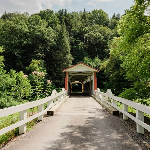 Jacksons Mill Covered Bridge Breezewood Pensilvânia — Fotografia de Stock