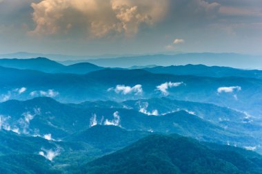 meşin road, meşin mounta yanında Marnixkade sis meşin Highlands