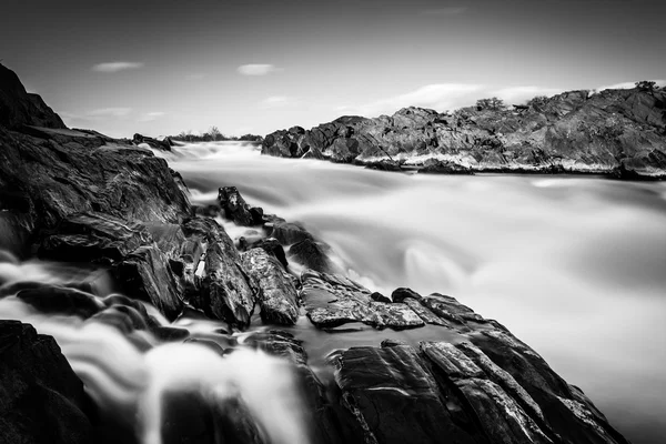 Long exposure of cascades on the Potomac River at Great Falls Pa — Stock Photo, Image