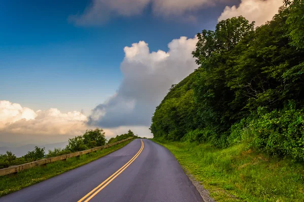 The Blue Ridge Parkway, perto de Asheville, Carolina do Norte . — Fotografia de Stock