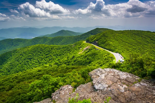 View of the Blue Ridge Parkway and the Appalachian Mountains fro — Stock Photo, Image