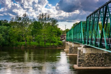 belvidere, new jersey, delaware Nehri üzerinde bir köprü. 