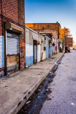Baltimore, maryland eski kasaba alışveriş merkezinde terkedilmiş mağazaları. 