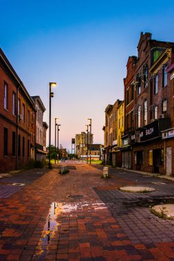 Baltimore, maryland eski kasaba alışveriş merkezinde terkedilmiş mağazaları. 