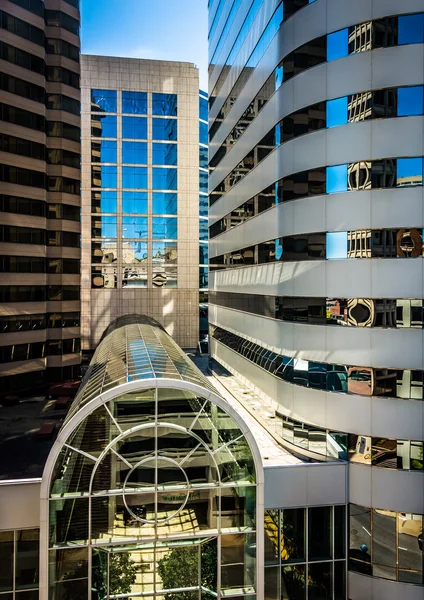 A modern building in Richmond, Virginia. — Stock Photo, Image