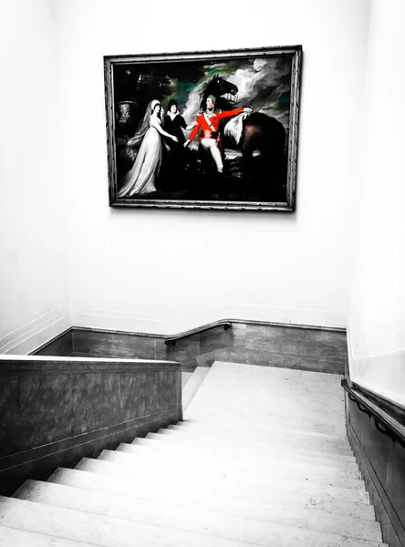 Illustraties opgehangen boven een trap in de nationale galerij van kunst, w — Stockfoto