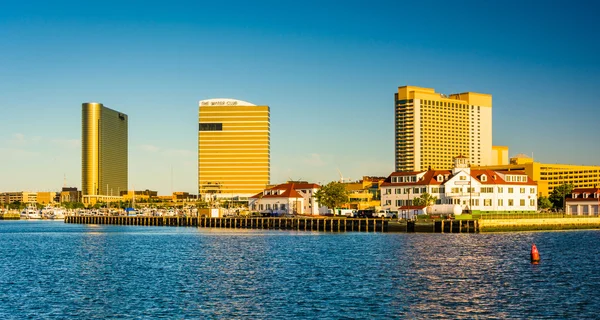 Casinos le long du front de mer à Atlantic City, New Jersey . — Photo