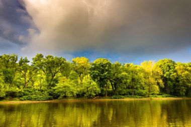 ışık delaware su gap ulus, delaware Nehri üzerindeki akşam