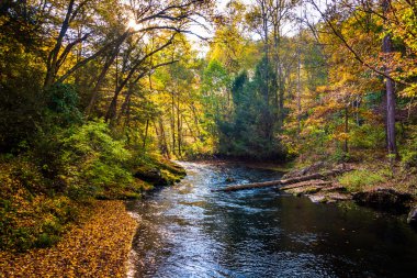 akşam ışığı barut barut Nehri üzerinde devlet pa düşüyor