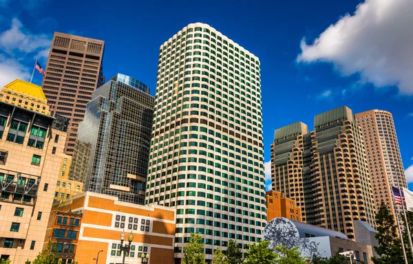 Cluster van wolkenkrabbers in boston, massachusetts. — Stockfoto