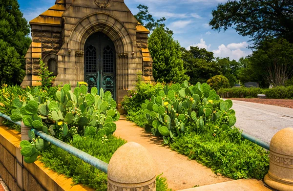 Trädgård och mausoleum på oakland kyrkogården i atlanta, georgia. — Stockfoto