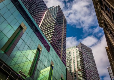 modern binalar ve güzel bir gökyüzü boston, ma arıyorum