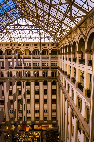 Interior architecture at the Old Post Office, in Washington, DC. — Stock Photo, Image