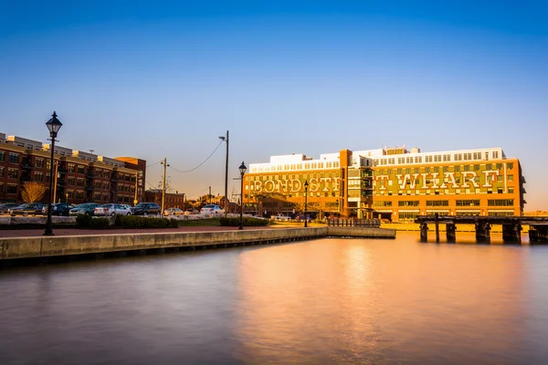 Lange blootstelling van bond street wharf, in het Oosten harbor, baltimore, m — Stockfoto