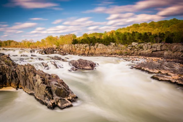Longue exposition des rapides de la rivière Potomac au parc Great Falls — Photo