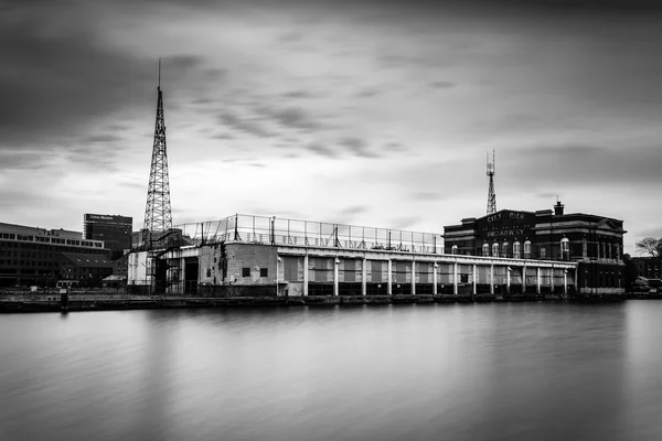 フェルズ ・ ポイント、baltimo の断念された都市桟橋の長時間露光 — ストック写真