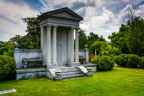 Mausoleum at Oakland Cemetary in Atlanta, Georgia. — Stock Photo, Image