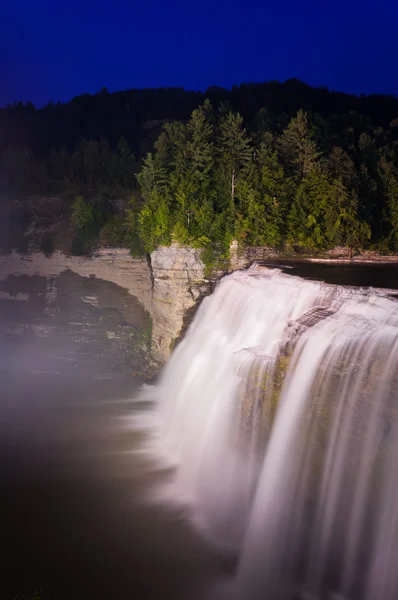 Middle Falls at night, Letchworth State Park, New York. — Stock Photo, Image