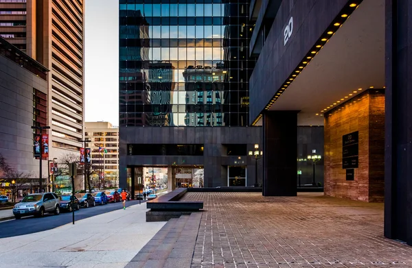 Modern buildings at Hopkins Place in Baltimore, Maryland. — Stock Photo, Image