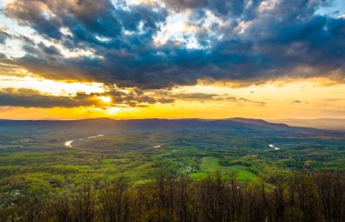 Sunset shenando manzarası sürücüden shenandoah Vadisi üzerinde