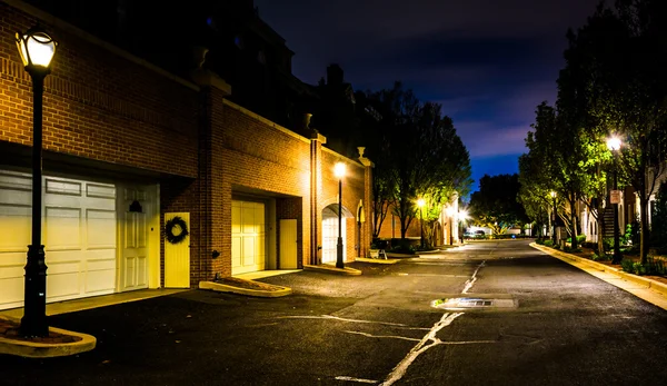 Rua à noite em Alexandria, Virgínia . — Fotografia de Stock