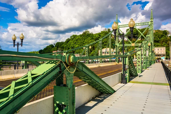 Мост Нортгемптон-стрит через реку Делавэр в Истоне , — стоковое фото