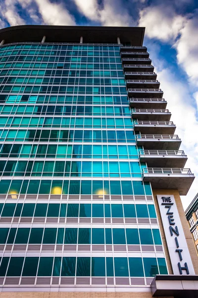 The Zenith Apartment Building in Baltimore, Maryland. — Stock Photo, Image