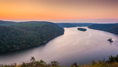 Görünüm susquehanna nehrinin günbatımında pinnacle dan yani